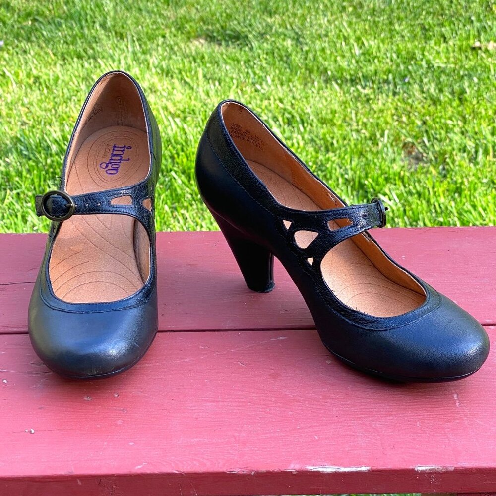 Black Mary Jane Heels | Barely Worn | Timeless & Classic